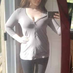 NEW Quarter Sleeve Grey Fitted Shirt, Torrid